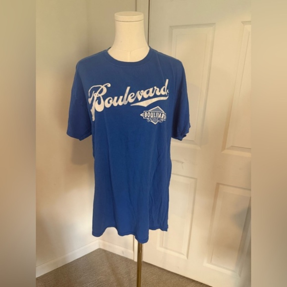 Vintage Boulevard Brewing Co. “Tank 7” Blue T-Shirt – Camp David | Size L